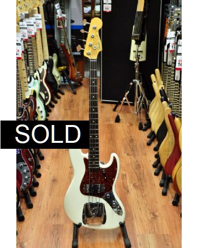 Fender Custom Shop 1961 Jazz Bass  Artic White